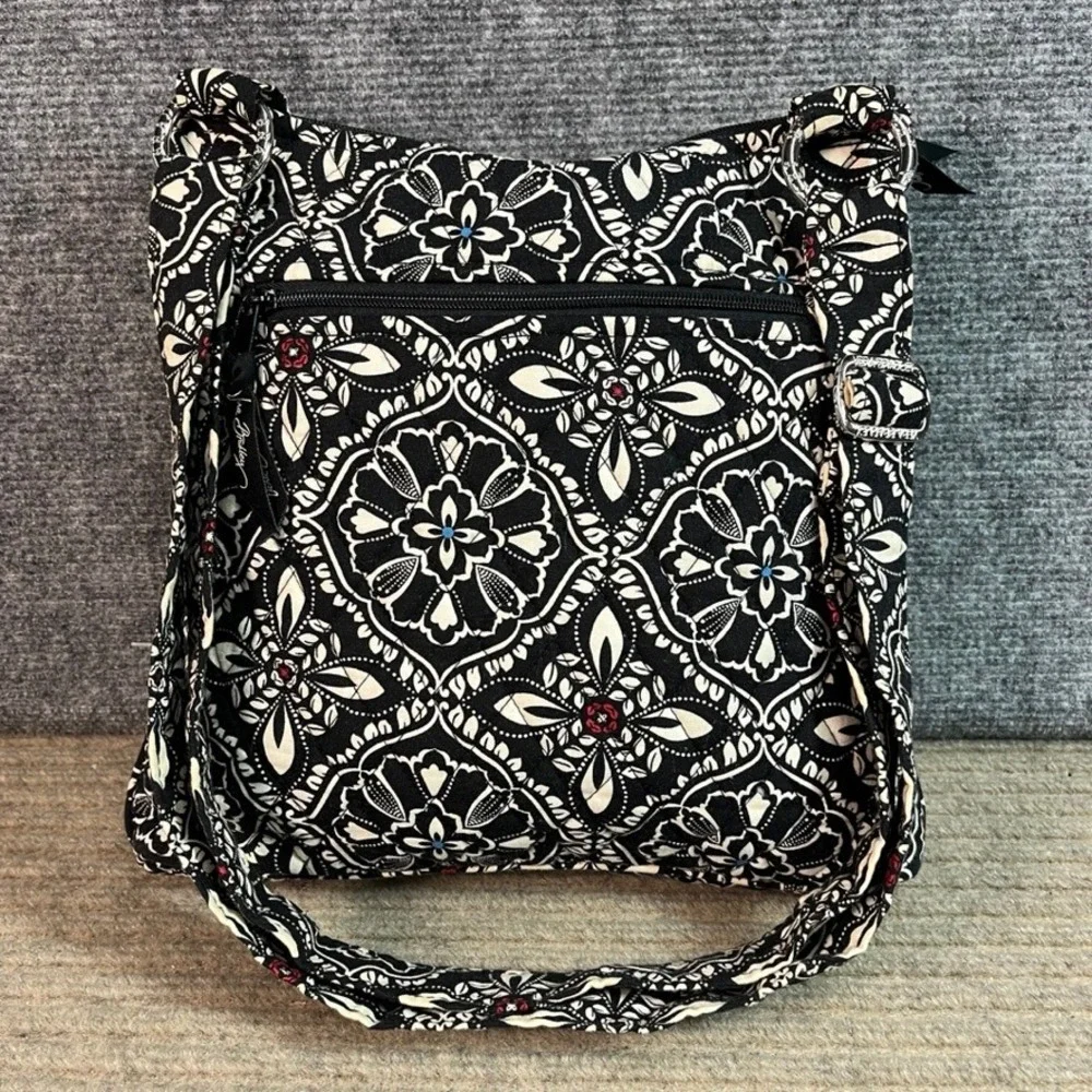 Vera Bradley Midnight Blues Crossbody Bag Black White Floral Quilted Cotton
